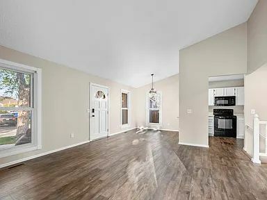 Foto del edificio - 12665 Grove Ct