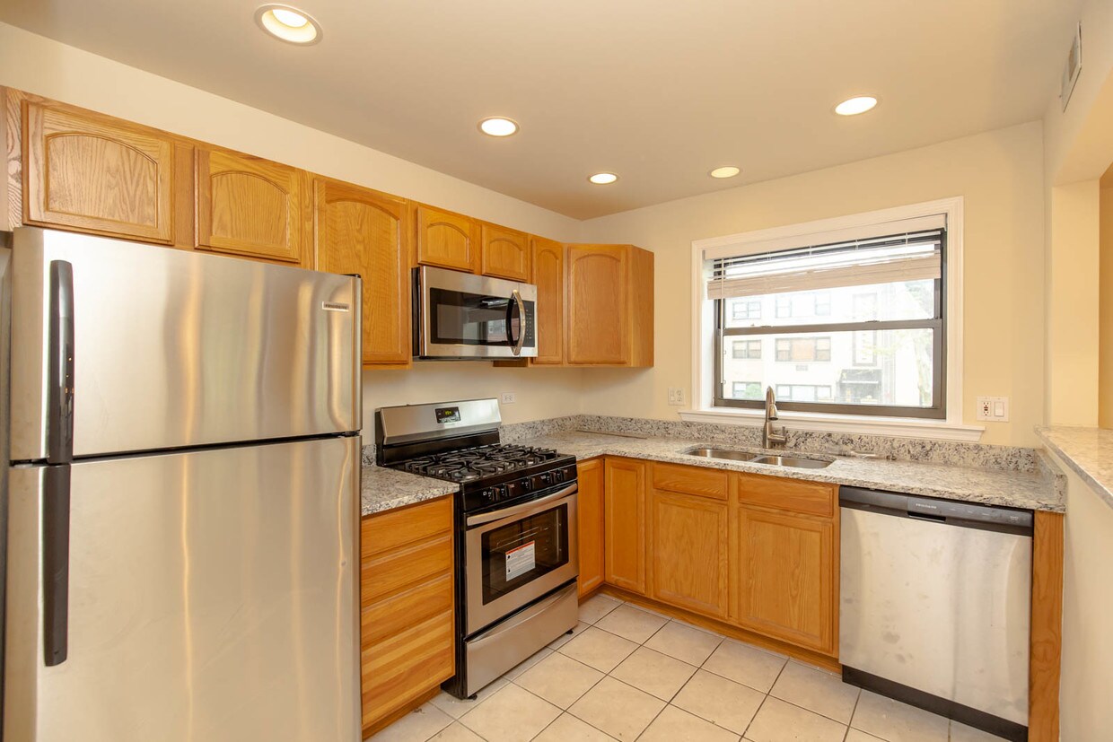 Foto principal - 1902 W Birchwood Ave