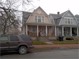 Primary Photo - 1 E Market St