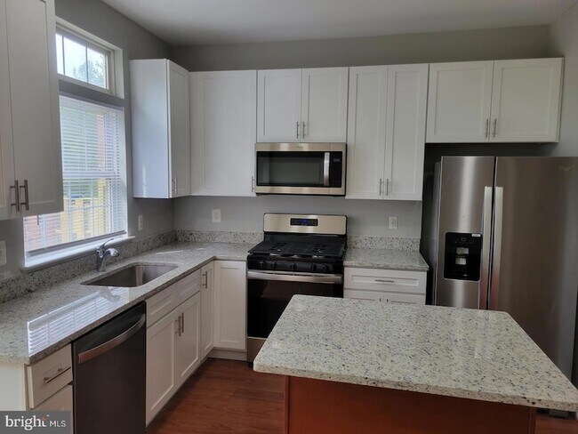 Foto del edificio - 44189 Litchfield Terrace