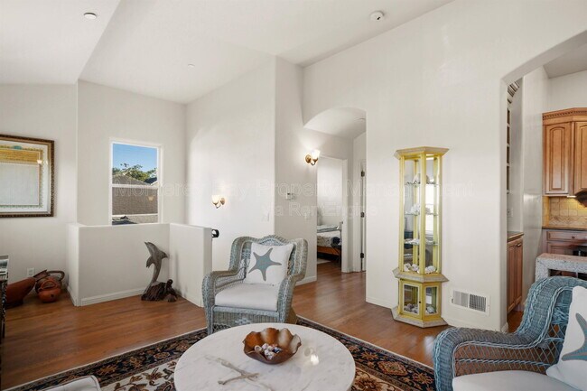 Foto del edificio - 525 Laurel Ave
