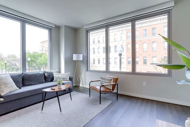 Foto del edificio - 1122 N Hudson St