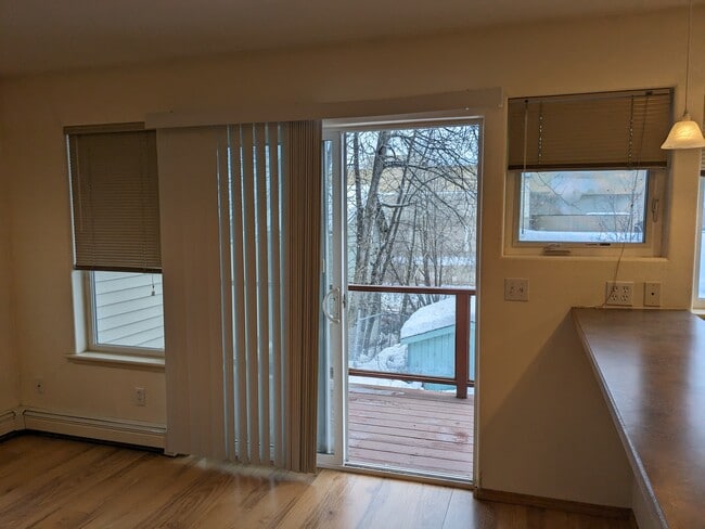 Building Photo - 540 Eyak Dr