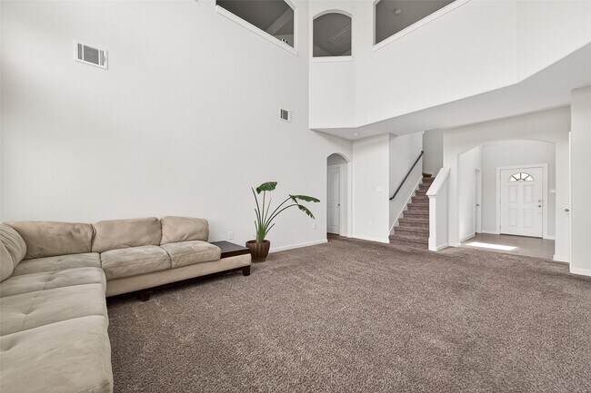 Building Photo - 6803 Alamitos Ct