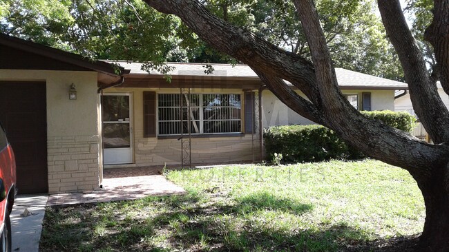Entrada de la casa - 7615 Tyson Dr