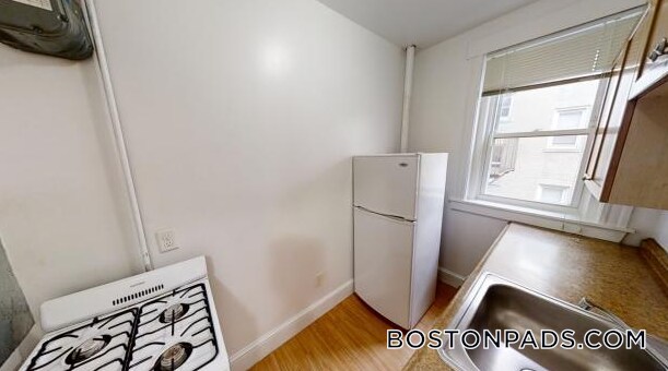Building Photo - 1175 Boylston St