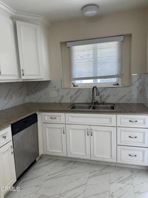 Foto del edificio - 1320 Blackstone Rd