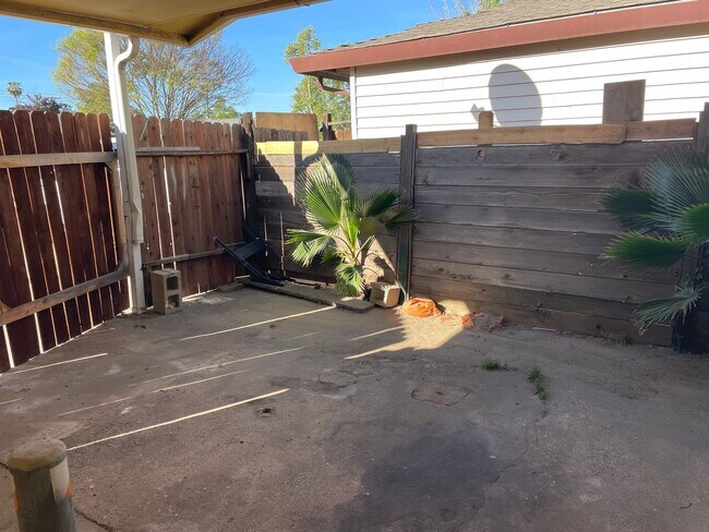 Foto del edificio - Great house of 4 rooms and 2 bath