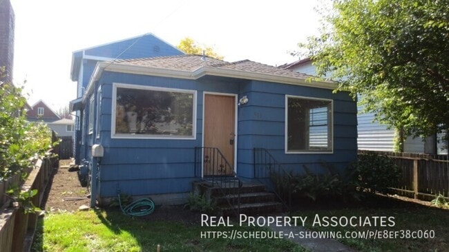 Photo - 819 NE 80th St House