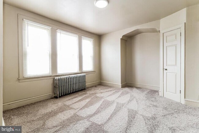 Building Photo - 1651 S Wilton St