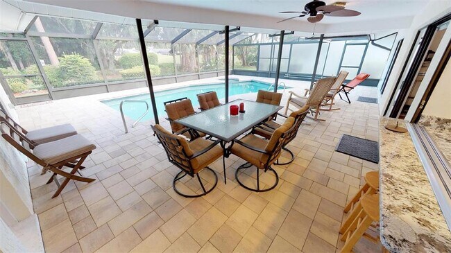 Foto del edificio - 4952 Rutland Gate