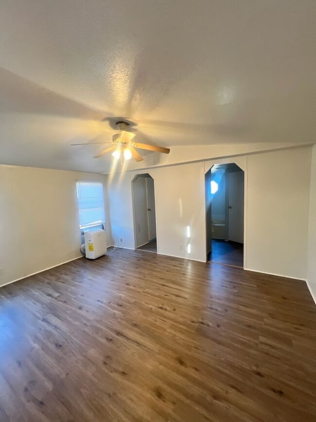 Foto del edificio - 1625 S 5th St