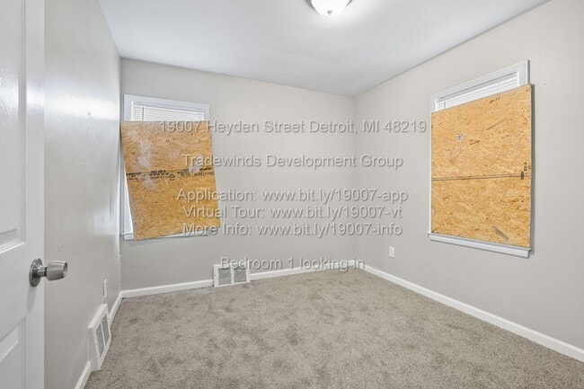 Building Photo - 19007 Heyden St