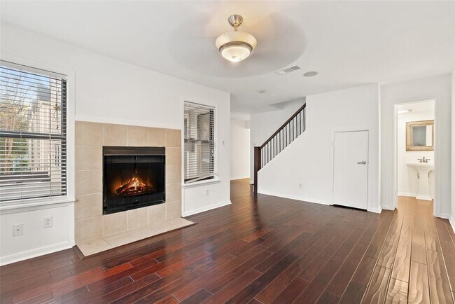 Foto del edificio - 735 Patterson Ave