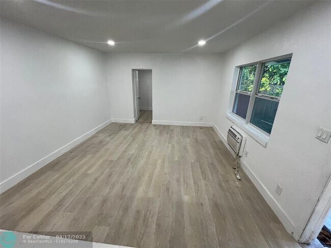Foto del edificio - 929 NW 3rd Ave