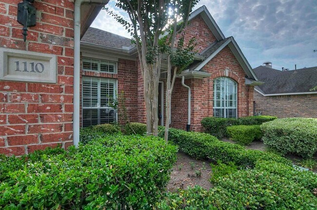 Foto del edificio - 1110 Cheddar Ridge Dr