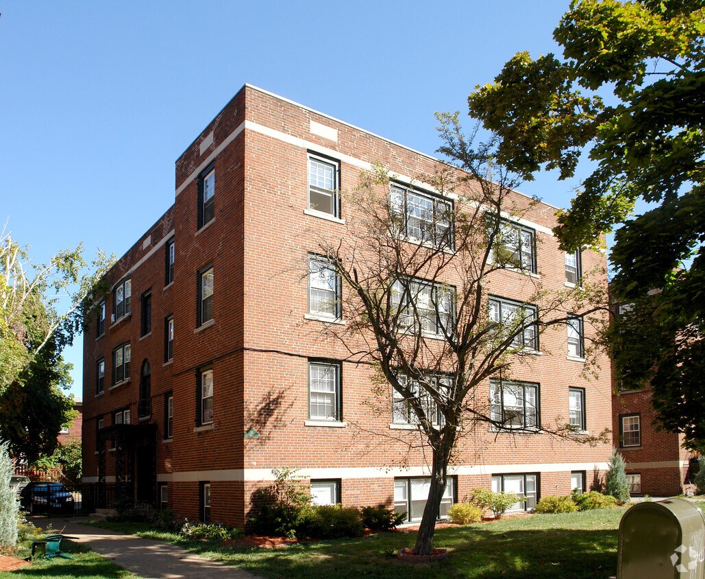 Building Photo - 15 Hodge Ave