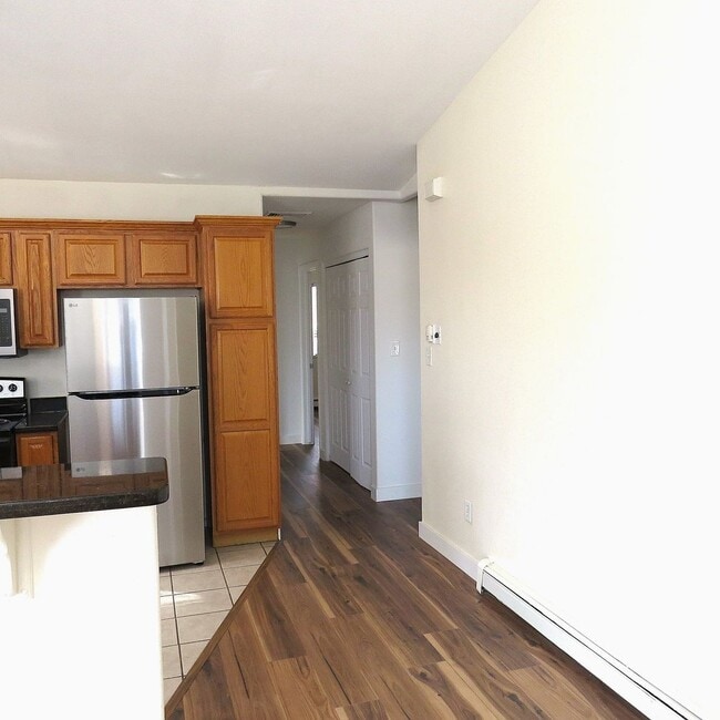 Building Photo - FREE RENT UNTIL THE END OF THE MONTH!!!