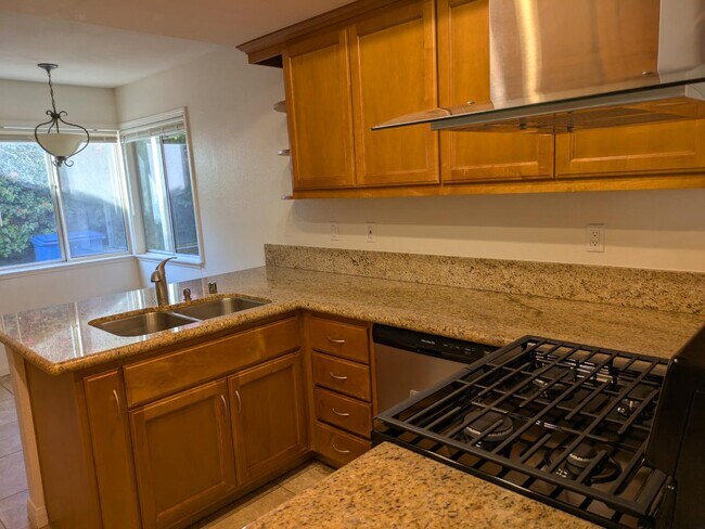 Foto del edificio - 8730 Sandhill Dr