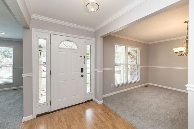 Building Photo - 15451 Duxbury Way