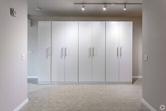 Interior Photo - 3828 Apartments