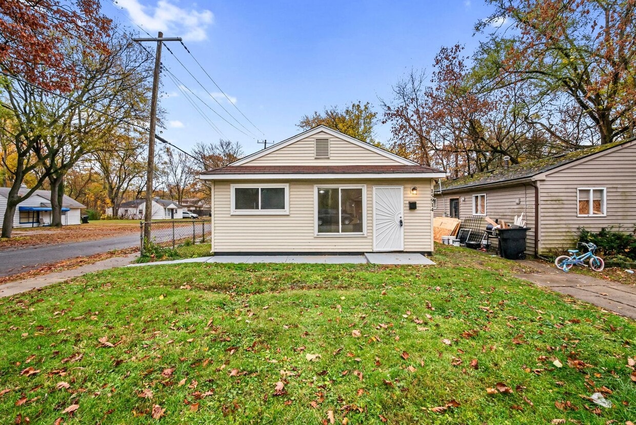 Foto principal - Remodeled Detroit rental available now!