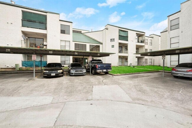 Foto del edificio - 2816 S Bartell Dr