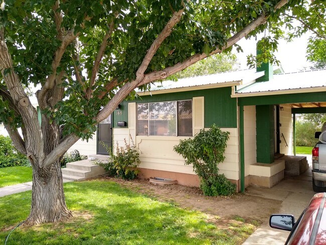 Building Photo - $500 Off First Month's Rent for a 4-Bedroo...