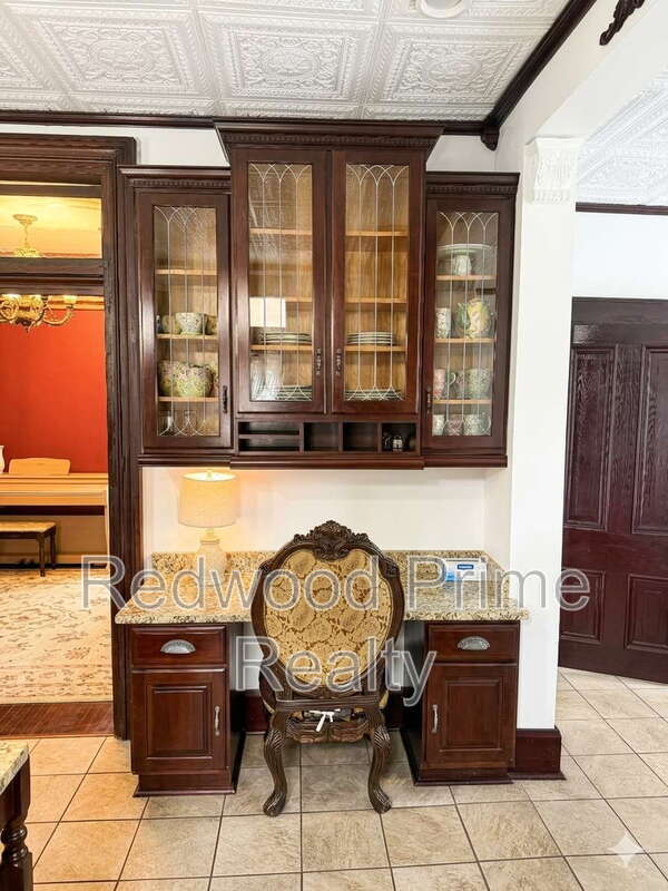 Foto del edificio - 401 S Center St