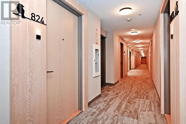 Building Photo - 50-850 George Butchart Dr