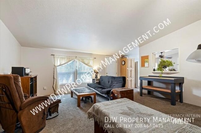 Building Photo - 3320 Airport Rd