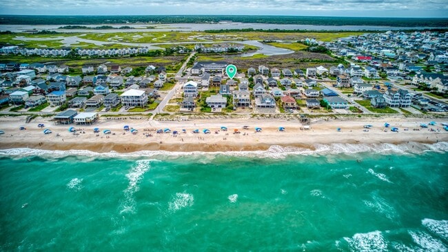 Building Photo - FURNISHED OFF-SEASON RENTAL AVAILABLE STAR...