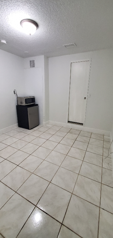 Foto del edificio - 6432 SW 20th St