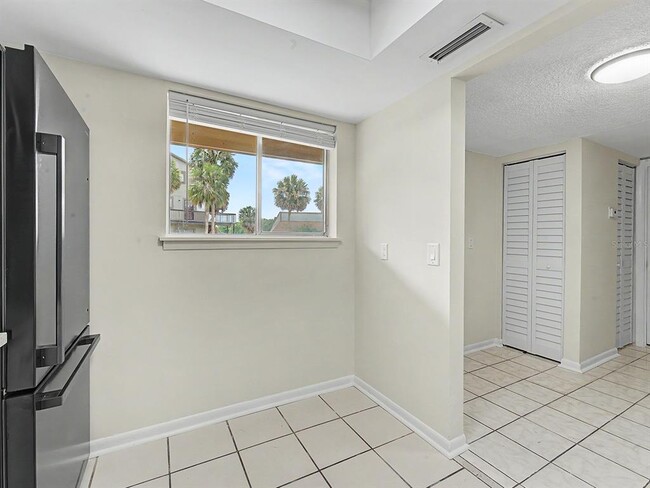 Building Photo - 6314 Newtown Cir