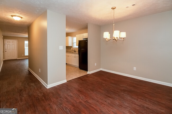 Building Photo - 5326 Kirk Dr