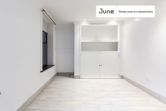 Foto del edificio - Room in Shared 4 bed/2 bath home