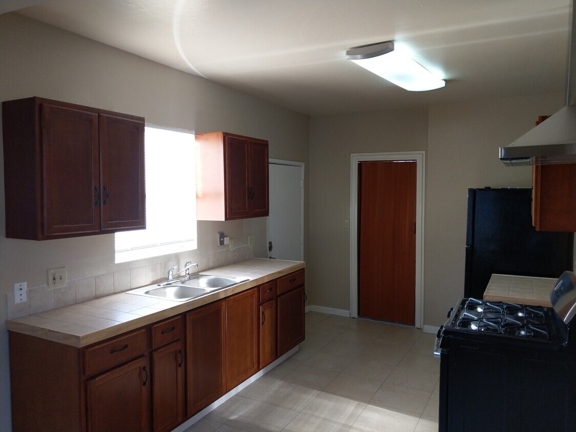 Foto principal - 2909 Myrtle St