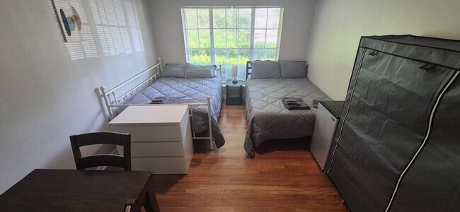 Foto del edificio - 4106 Grapevine St