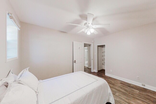 Foto del edificio - Morrow Home, a 3 mins drive to transit stop Mt Zion Blvd & E Meyer Dr