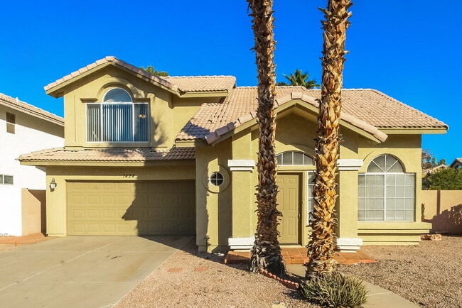 Building Photo - 1424 E Park Ave