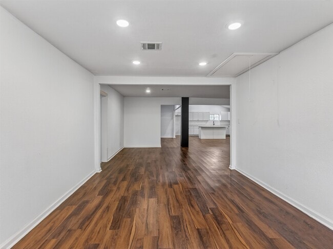Foto del edificio - 11515 Iberia Dr