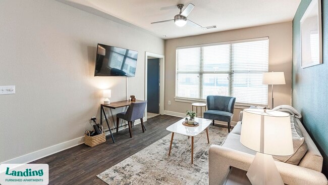 Building Photo - 1415 N Main Ave