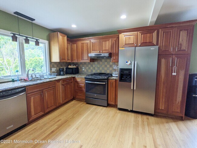 Foto del edificio - 232 Highwood Rd