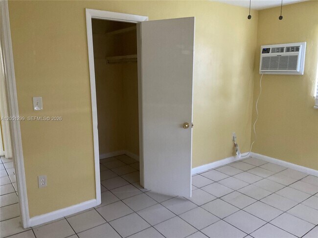 Foto del edificio - 1195 NW 100th Terrace