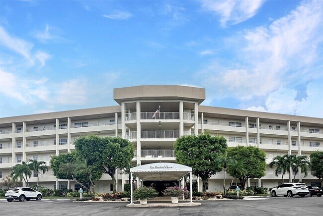 Foto del edificio - 535 Oaks Dr