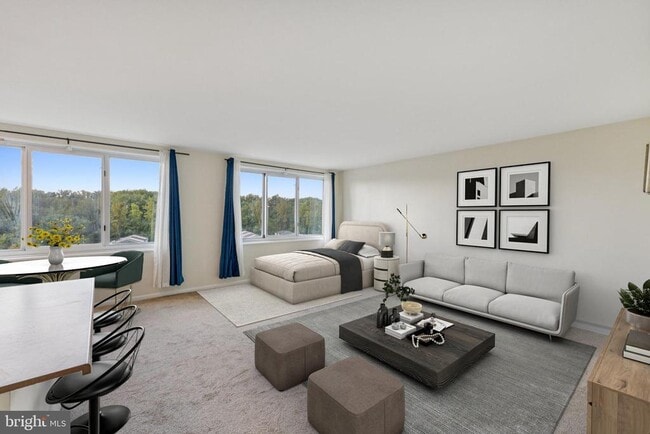 Foto del edificio - 10201 Grosvenor Pl