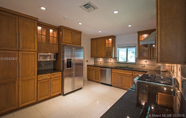 Foto del edificio - 5800 SW 100th St