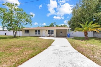 Building Photo - 1311 E Gate Dr