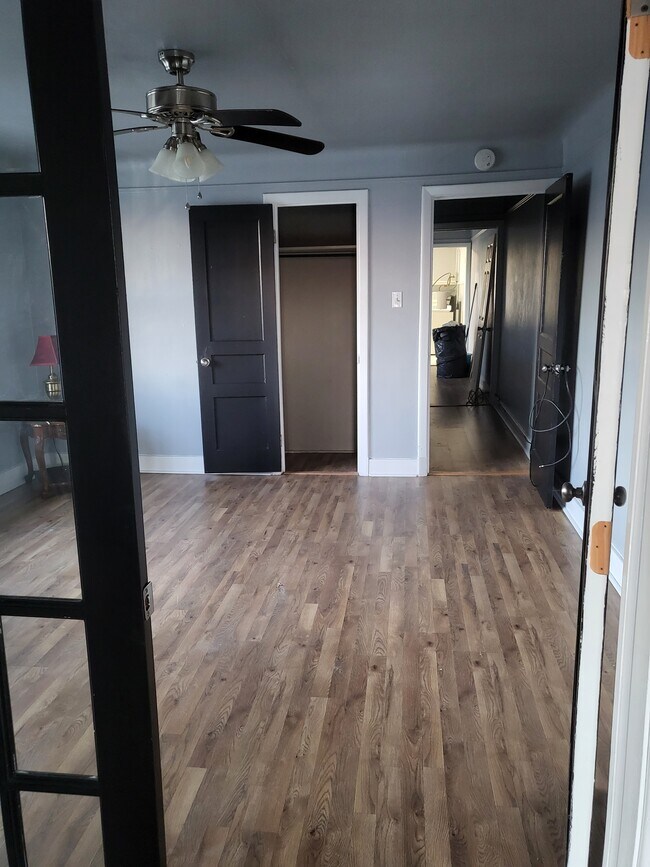 Building Photo - 2036 Saint Ferdinand St