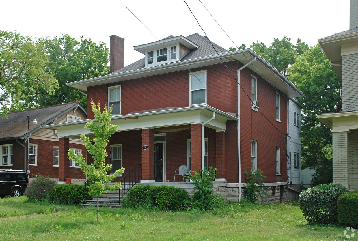 Primary Photo - 2512 Belmont Blvd